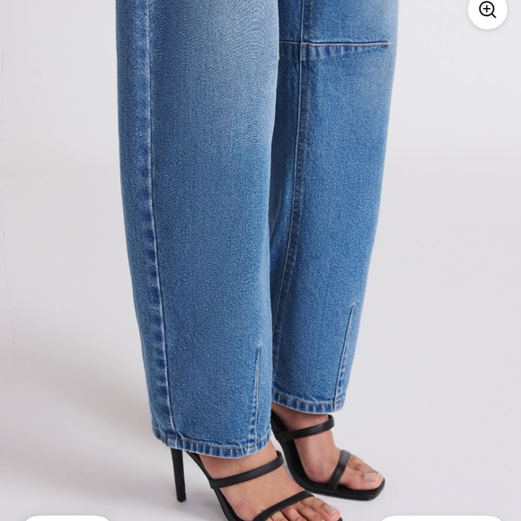 Women’s Barrel mid-rise Jeans from Sofia by Sofia Vergara size 6 midwash NWT - Picture 5 of 12